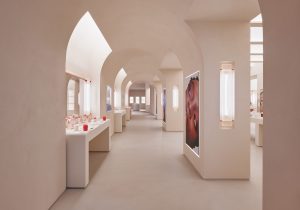 custom GRG wall shape for Glossier Soho Commercial GRG project custom GRG wall shape for Glossier Soho