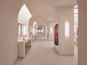 custom GRG wall shape for Glossier Soho Commercial GRG project custom GRG wall shape for Glossier Soho